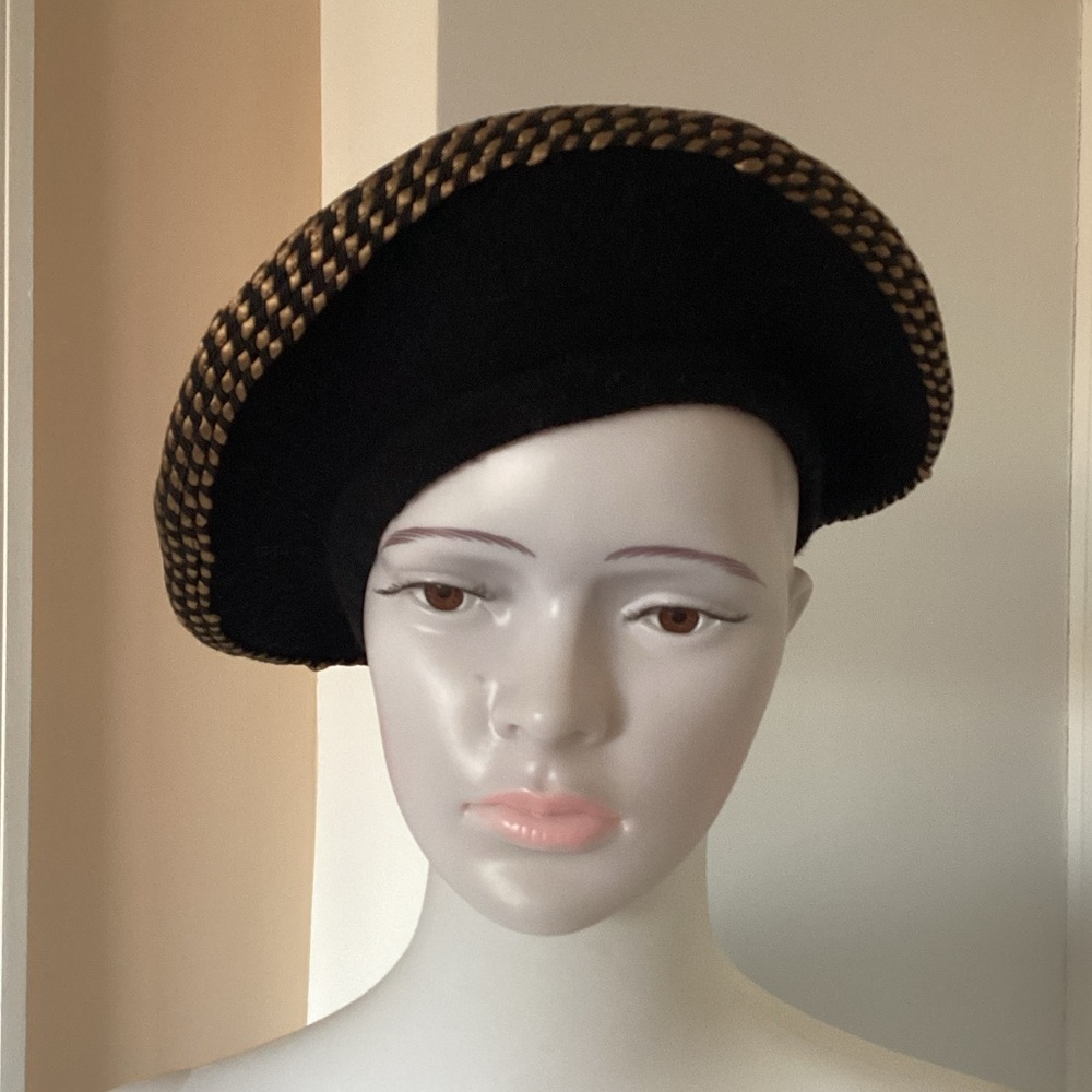 P.R.T. Ultrabasque beret